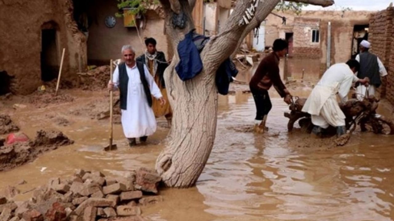 Afganistan'da sel felaketi: 14 kişi hayatını kaybetti