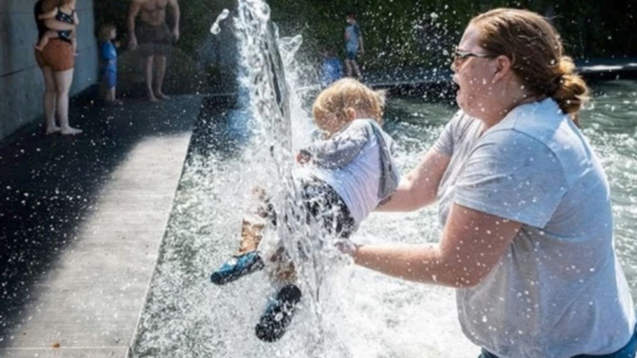 Kanada'da sıcaktan ölenlerin sayısı 130'u geçti!