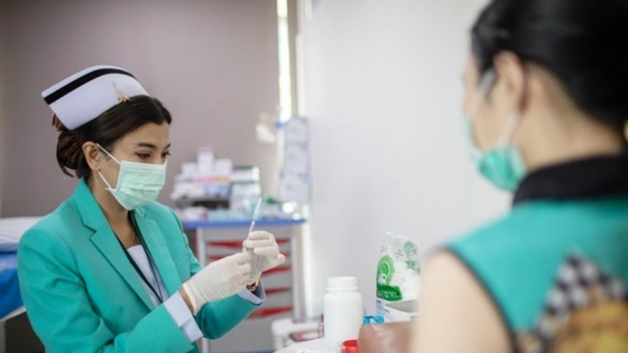 Japonya'da nüfusun yarısı çift doz aşılı