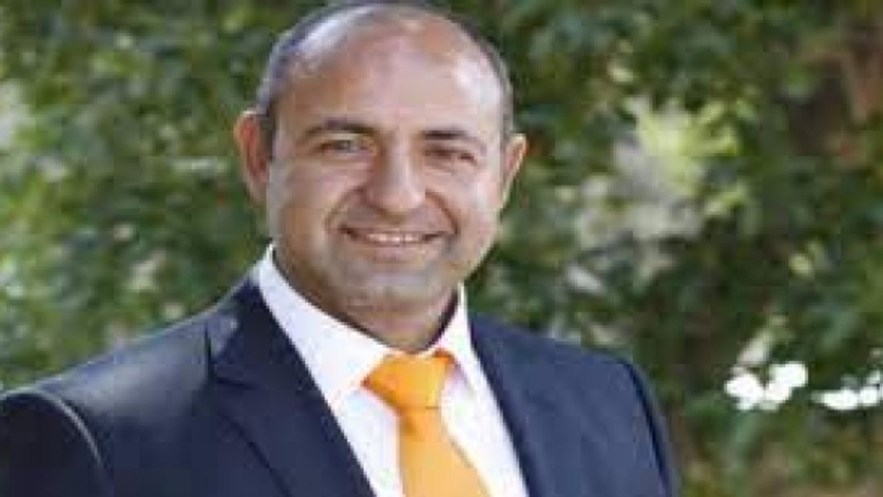 Cem Dana, Gazimağusa Belediyesi Başkan Adayı Olduğunu Açıkladı