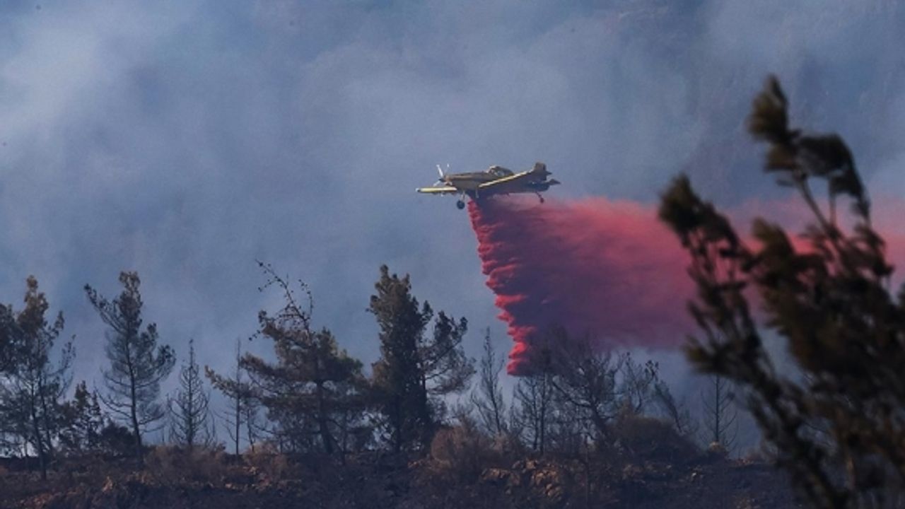 Marmaris'teki Orman Yangınına Müdahale Sürüyor