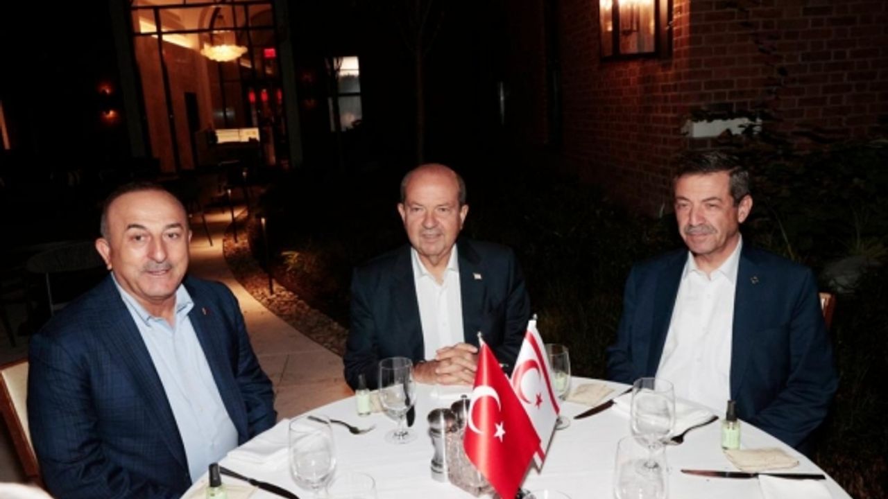Cumhurbaşkanı Tatar New York'ta TC Dışişleri Bakanı Çavuşoğlu'yla bir araya geldi