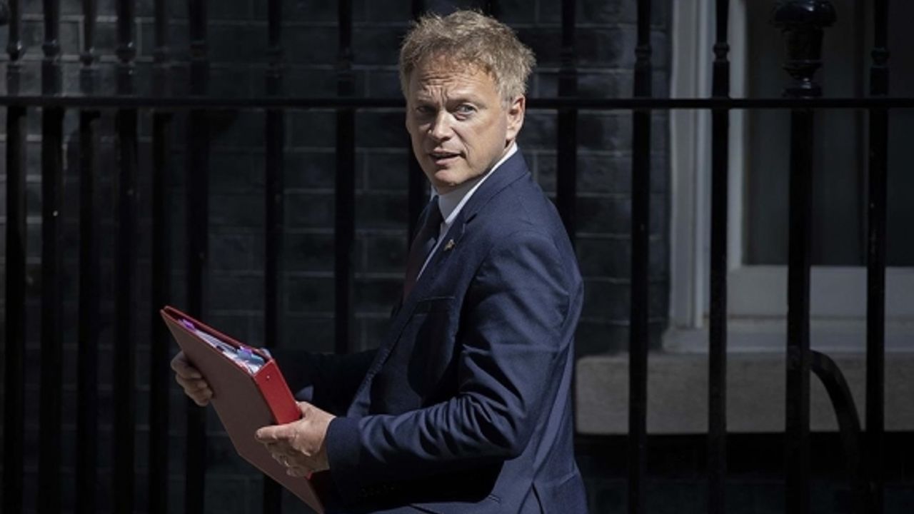 İngiltere'nin yeni İçişleri Bakanı Grant Shapps oldu
