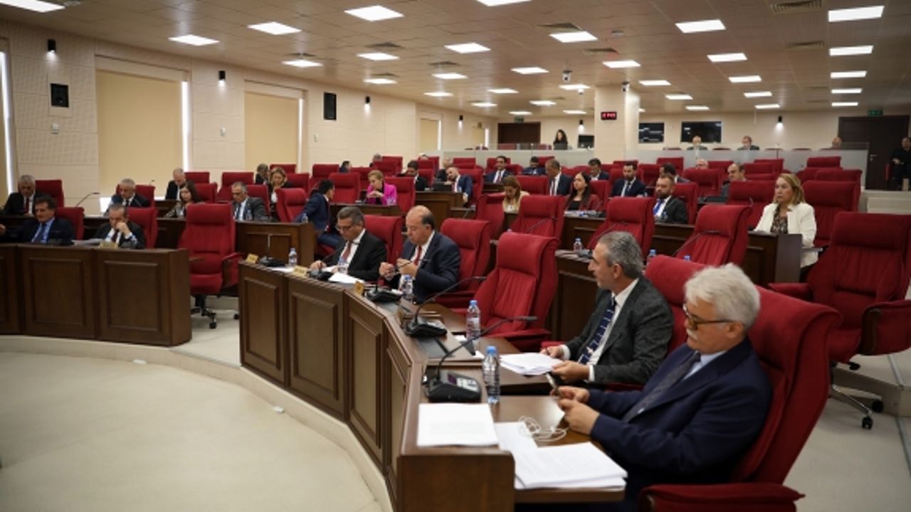 Meclis Genel Kurulunda ivedilik tezkereleri ele alındı