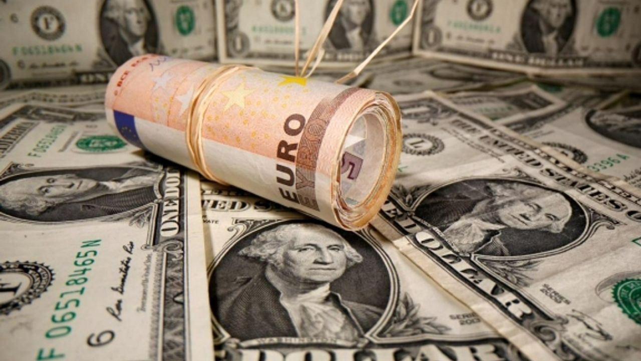 Euro 18,56 liradan, sterlin 21,61 liradan işlem görüyor