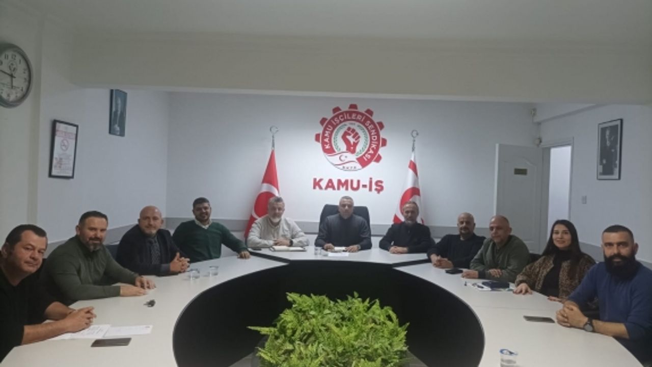 "Maaşlara yüzde 52 artış açıklaması kamuoyunu yanıltmadır"
