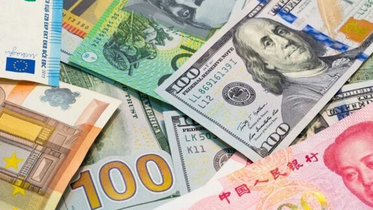 Euro 20.33 TL, sterlin 22.85 TL