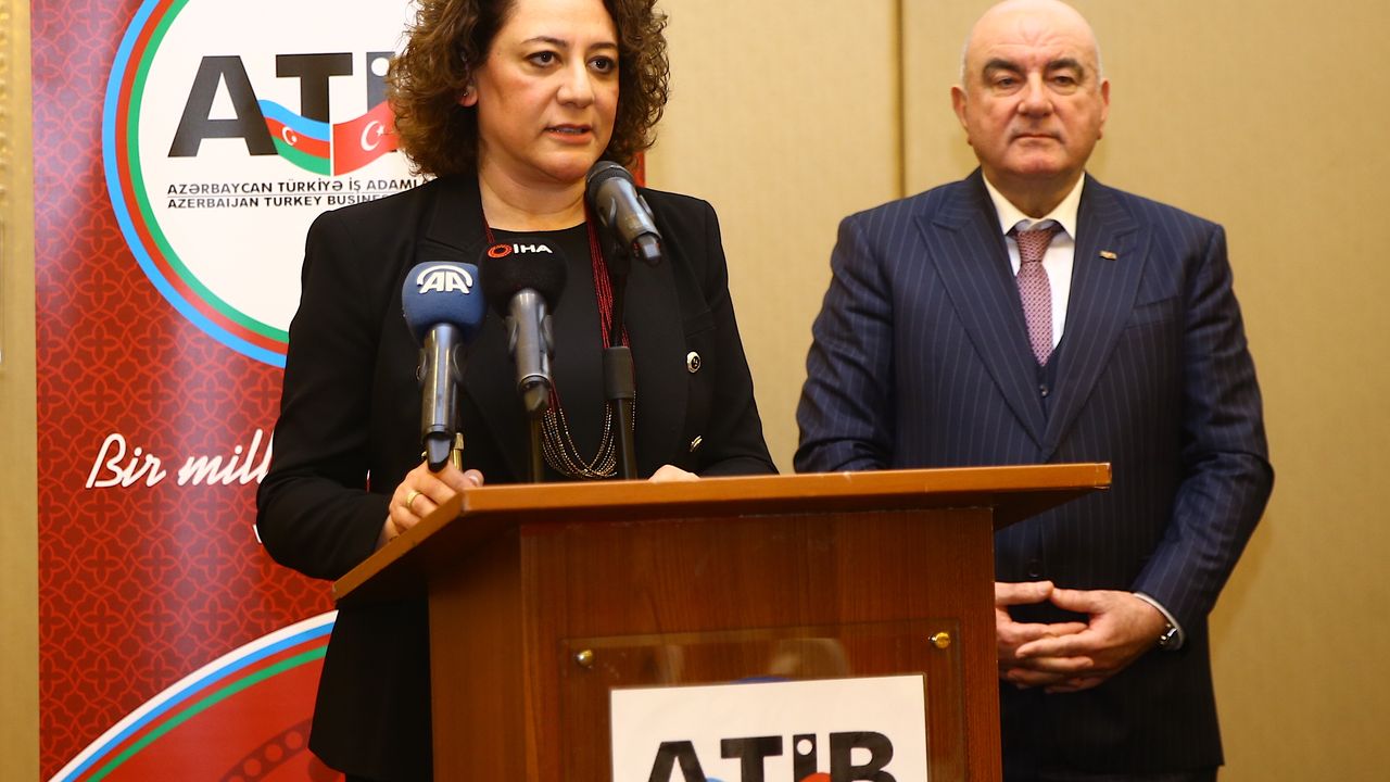 Azerbaycanlı ve Türk iş insanları iftar programında buluştu