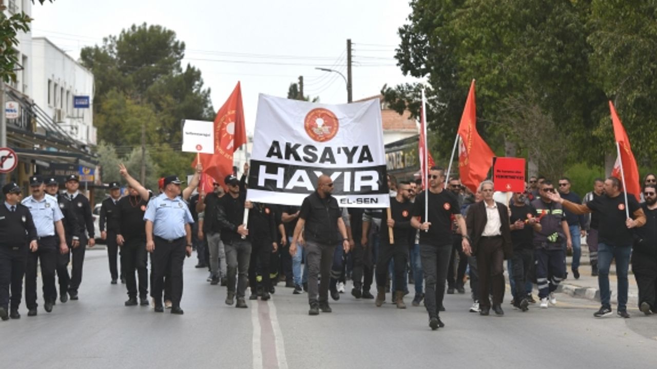 El-Sen Kıb-Tek önünde eyleme devam ediyor