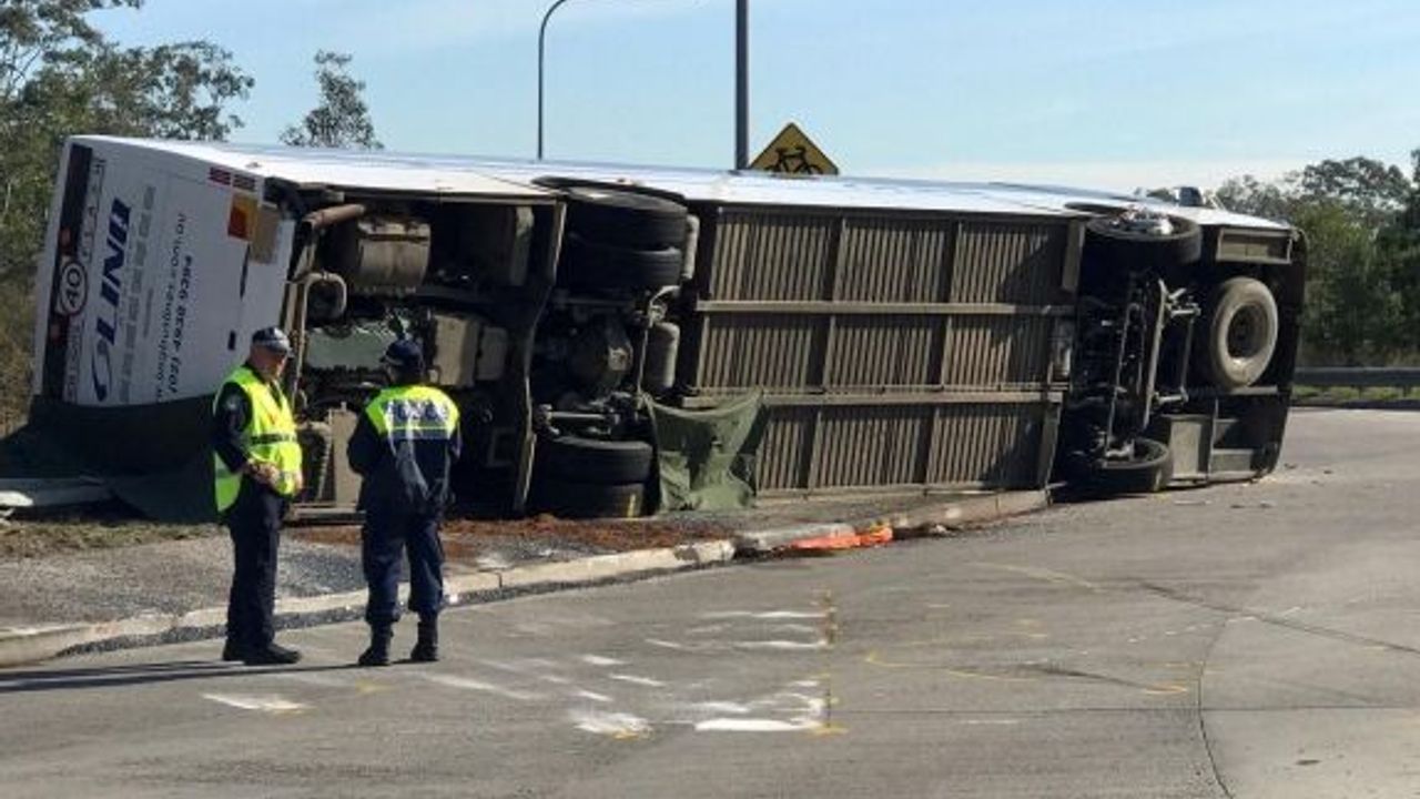 Avustralya'daki otobüs kazasında 10 kişi hayatını kaybetti