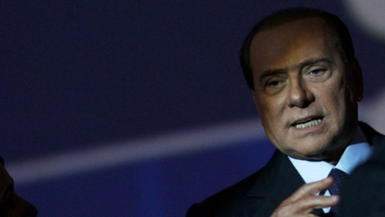 Eski İtalya Başbakanı Berlusconi hayatını kaybetti