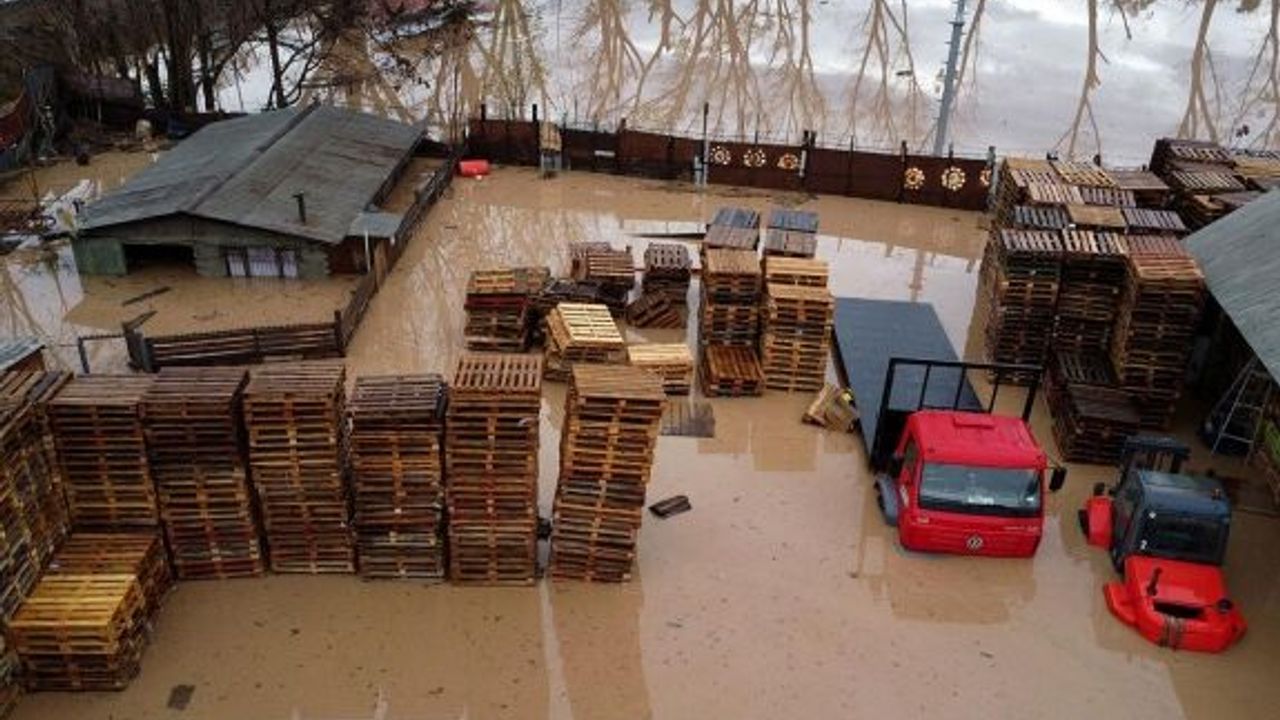 Şili'de sel nedeniyle kaybolanların sayısı 6'ya yükseldi