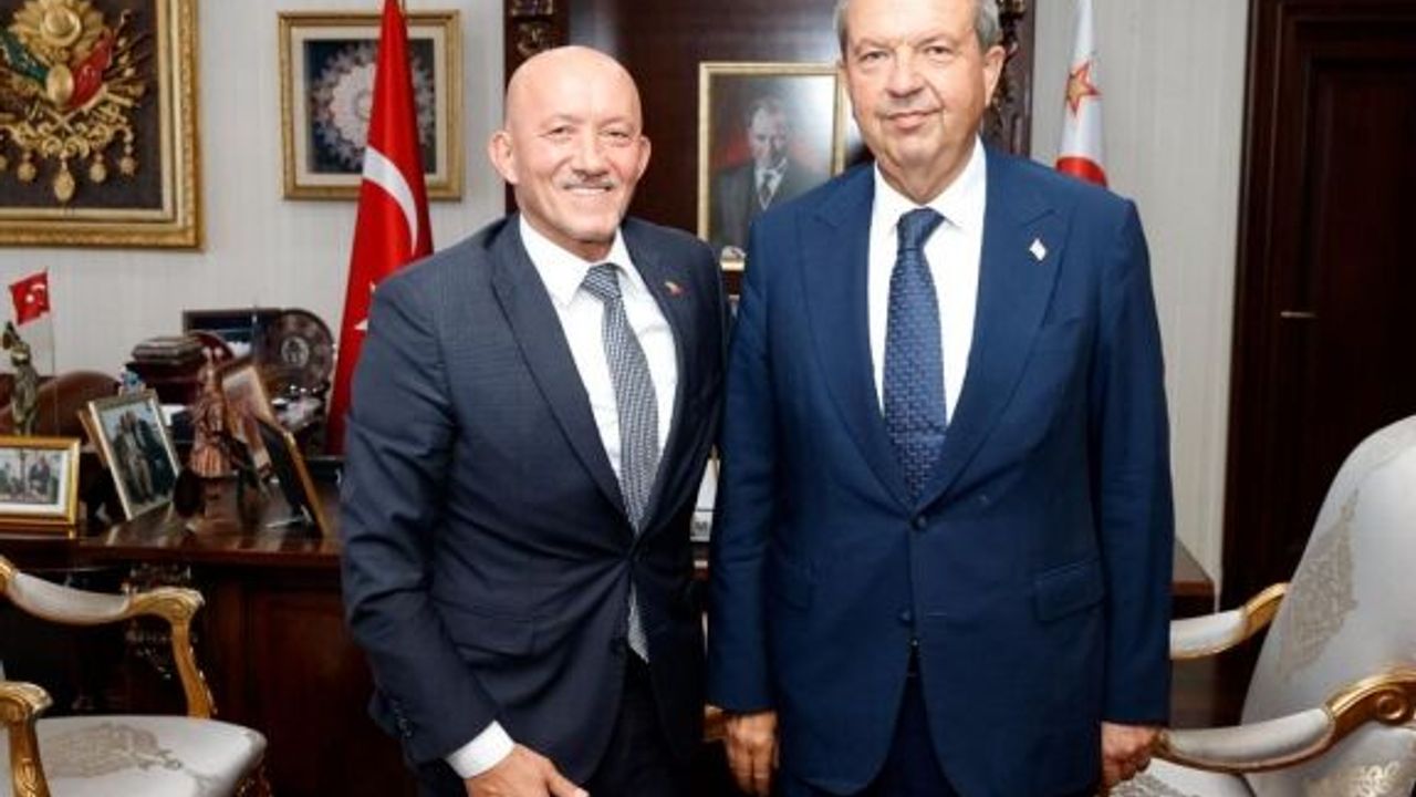 Posta Dairesi Müdürü Örs, Cumhurbaşkanı Tatar’a veda etti