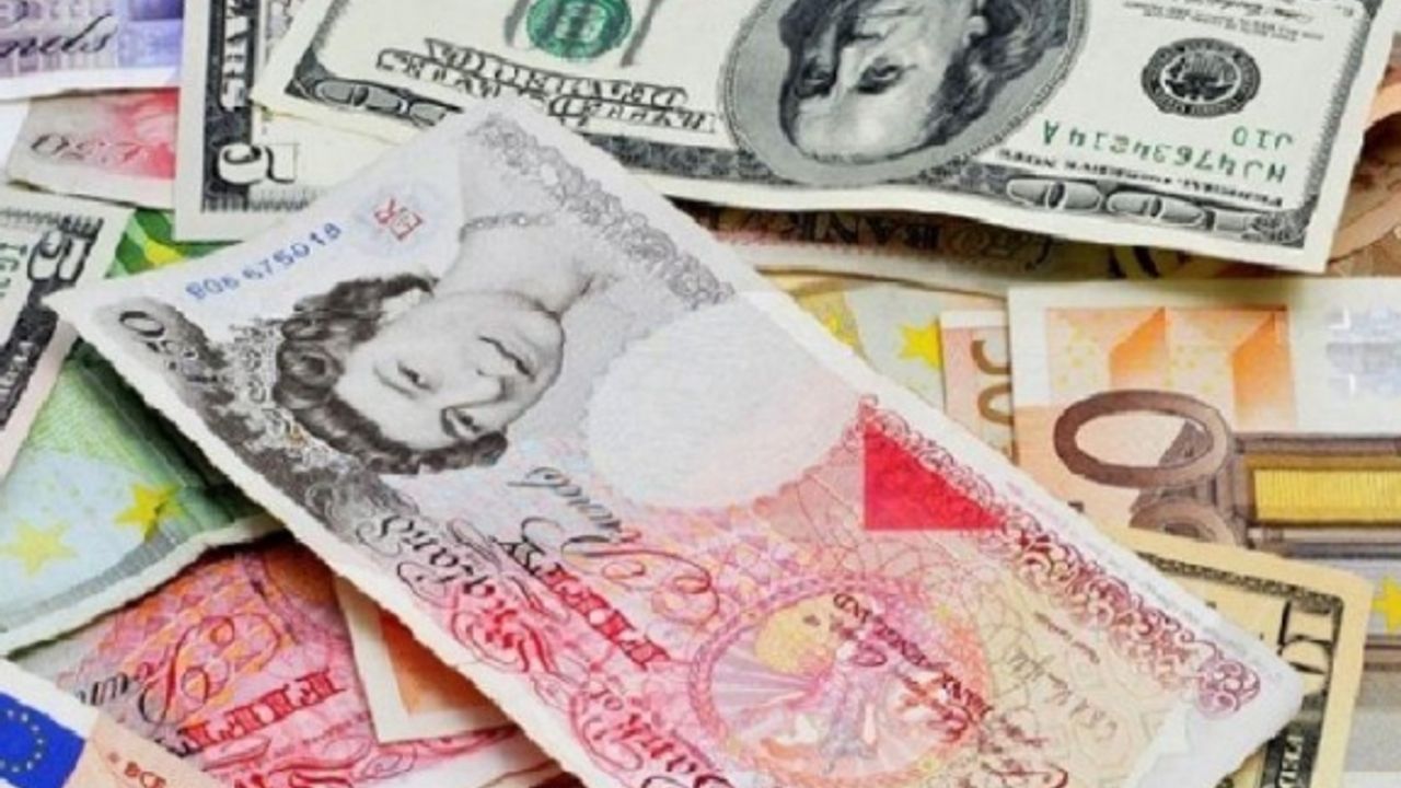 Euro 29,95 sterlin 34,75, dolar 27,25 liradan işlem görüyor