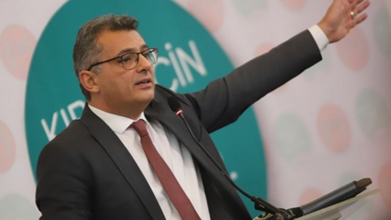 Erhürman KIB-TEK’e yapılan istihdamları eleştirdi