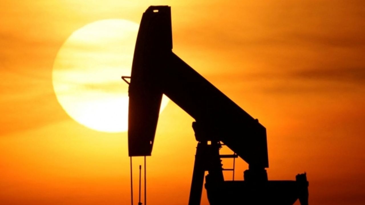 Brent petrolün varil fiyatı 77,50 dolar