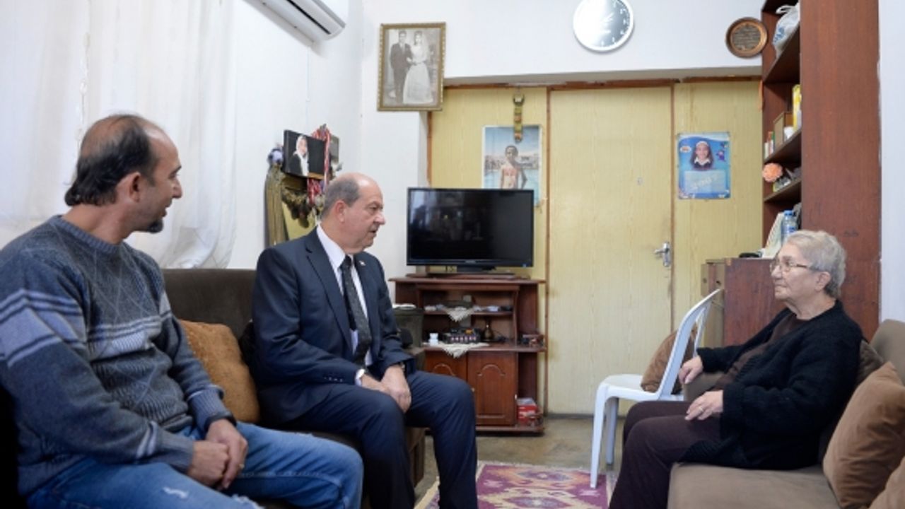 Tatar, iki şehit ailesini ziyaret etti