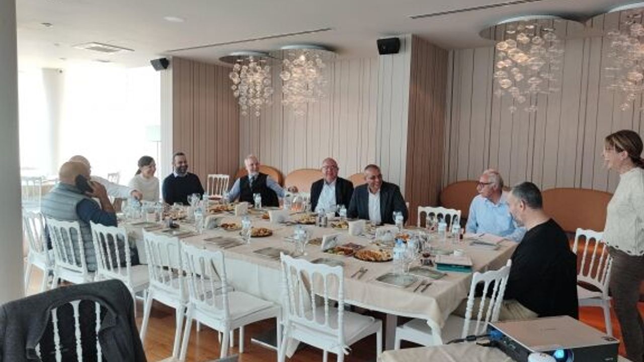 Temiz Girne Hareketi ekibi Girne milletvekilleriyle toplantı gerçekleştirdi