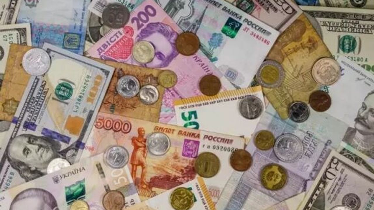 Dolar 29,93 TL, euro 32,80 TL, İngiliz Sterlini 37,80 TL