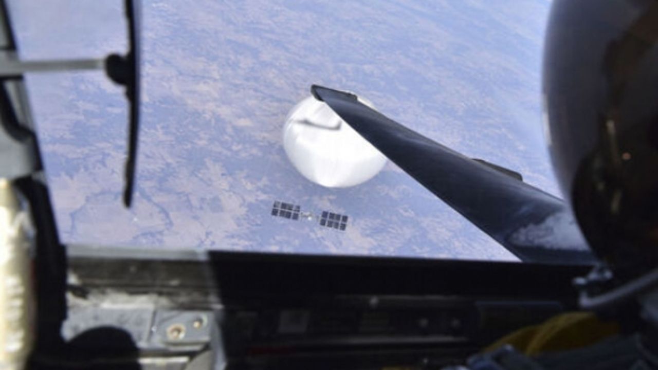 Tayvan'da seçim gecesi Çin'e ait yüksek irtifa balonu görüldü