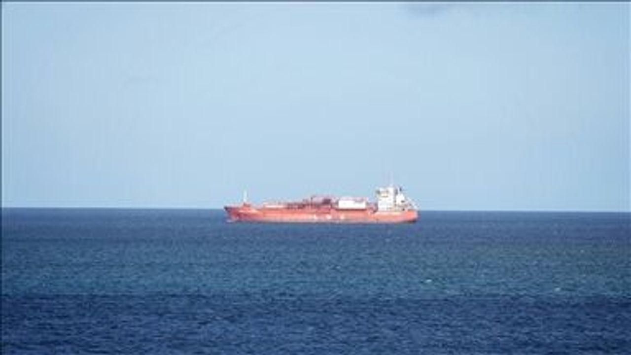 Orta Doğu gerilim nedeniyle petrol fiyatları sert yükselişte: Brent petrolün varil fiyatı 77,96 dolar