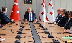 Cumhurbaşkanı Tatar, Kıbrıs Türk Ticaret Odası Başkanı Deniz ve heyetini kabul etti