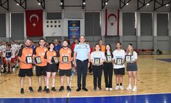 6. Polis Basketbol Turnuvasının şampiyonu Lefkoşa Polis Müdürlüğü takımı oldu