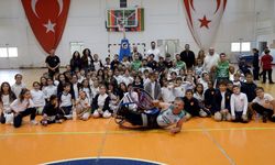 KKTC Vakıflar Tekerlekli Sandalye Basketbol Takımı İskele'de farkındalık maçına çıktı