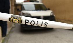 Anahtarını evde unutan kişi, apartman damından dairesine girmeye çalışırken yüksekten düşerek yaralandı