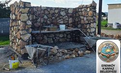 Dipkarpaz'a taş otobüs durakları inşa edildi