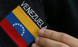 Venezuela, ABD'nin askeri müdahalesi sonucu ölen askerler için 7 günlük yas ilan etti