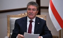 Başbakan Üstel: 'Kıbrıs Türkü yalnız değil'