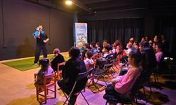 'Bay Kuzi'nin Maceraları' üçüncü kitabının lansmanı ve kukla tiyatrosu premiyeri yapıldı