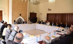 Kıbrıslı Türk ve Kıbrıslı Rum siyasi partiler ara bölgede bir araya geldi