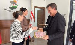 Arıklı, kadın personelin gününü kutladı