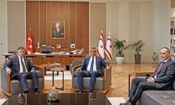 Erhürman, İzmir Büyükşehir Belediye Başkanı Tugay'ı kabul etti