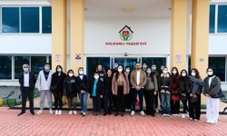 KAÜ Öğrencileri Yaşlılara Saygı Haftası'nda Kalkanlı Yaşam Evi'ni ziyaret etti