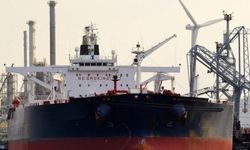 Uraloğlu: 'Karadeniz'de petrol tankerinin İDA ile vurulduğunu düşünüyoruz'