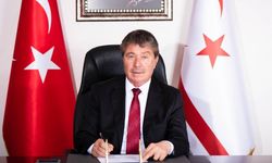 Başbakan Üstel, merhum Başbakan Çağatay'ın ülkenin yetiştirdiği önemli devlet ve siyaset adamlarından olduğunu vurguladı