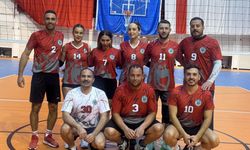 DAÜ Şampiyon Melekler Voleybol Anı Tunuvasında sona gelindi