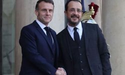 Hristodulidis dün Macron'la bir araya geldi
