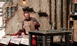 İskele Belediyesi 4. Tiyatro Günleri kapsamında 'Sığıntılar' adlı oyun sahnelendi