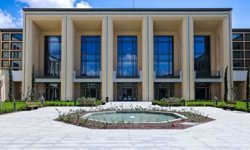 Meclis bugün yeniden toplanıyor, sendikalar grevde