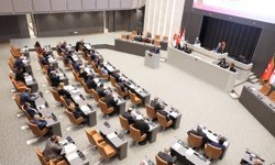 Meclis'te bütçe ve yönetim tartışması: Çavuşoğlu'ndan yatırım savunması, Şahali'den 'mali kriz' çıkışı