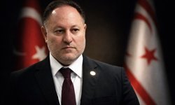 Öztürkler: Bayrak ve poster yakmak çözüm değil, nefretin göstergesidir