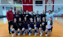 U15 Voleybol Takımları Türkiye Şampiyonası Elemleri için Mersin'e gidiyor