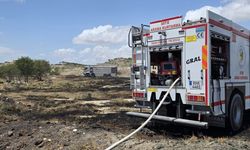 Haspolat - Güngör ana yolunun batısındaki ormanlık alanda yangın.. Soğutma sürüyor