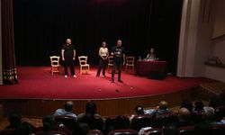 İskele Belediyesi Tiyatro Günleri sürüyor