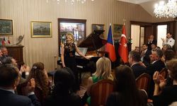 Rüya Taner, Prag'da sahne aldı