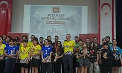 Satrançcılar ödüllerini aldı
